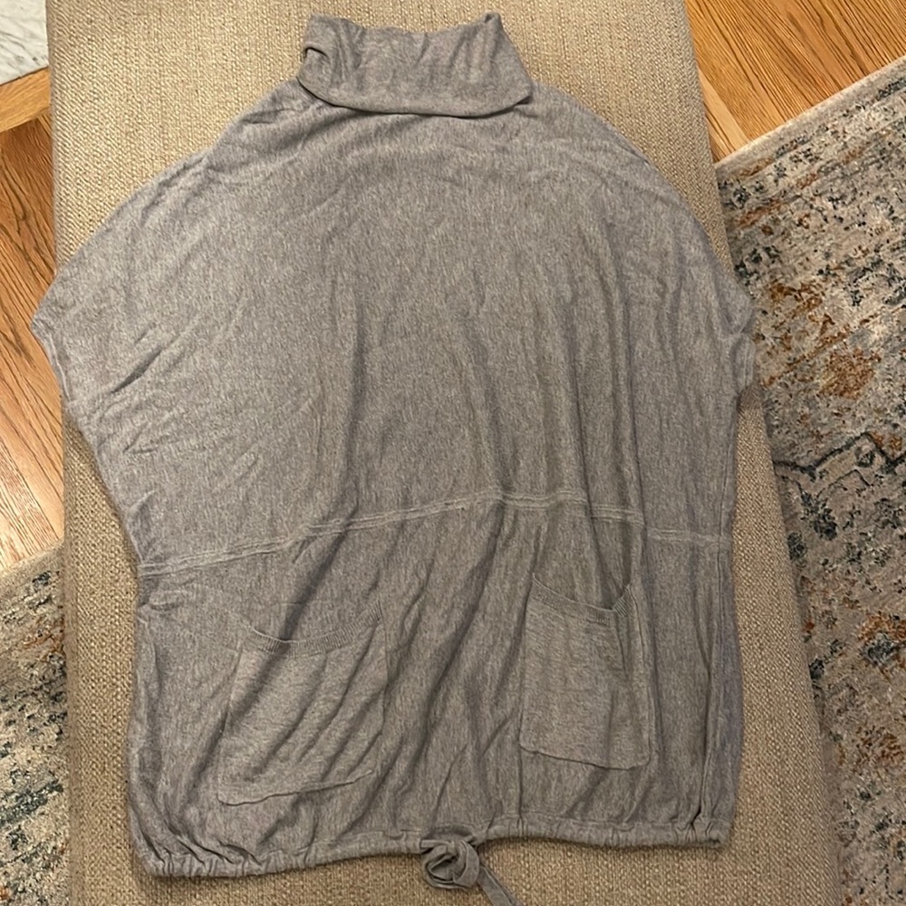 Vintageous brand. Gray sleeveless top. Never worn